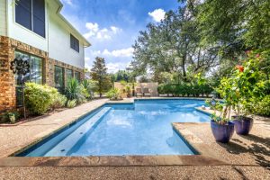 לא צריך לנסוע לים - כל ההנאות של המים עם בריכת אינטקס